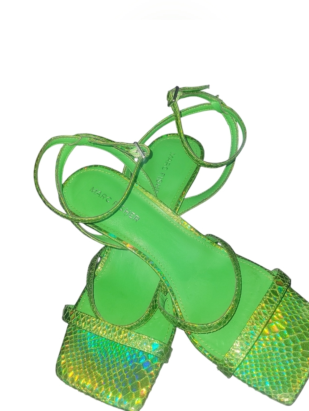 Marc Fisher Neon Green Iridescent Strappy Sandals Sz 8 1/2 M - Picture 2 of 9